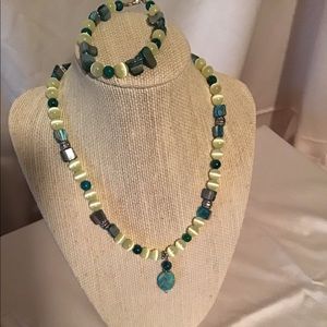 Jewelry. Three piece set